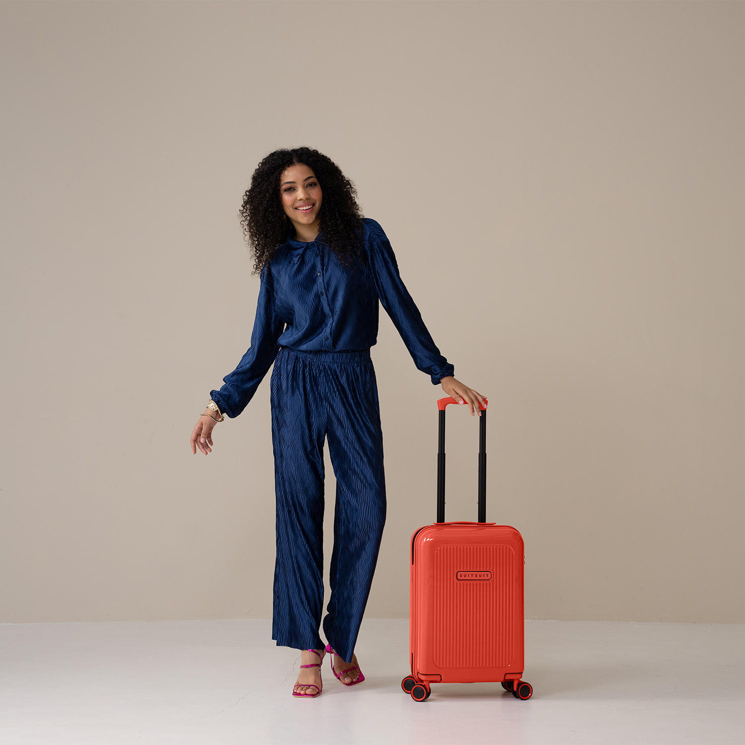 Expression - Radiant Red - Carry-on (55 cm)