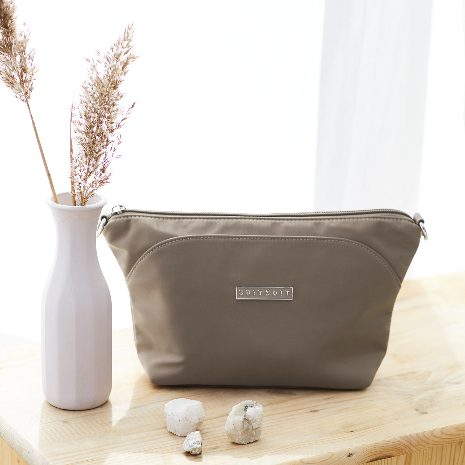 Natura - Plaza Taupe - Toiletry Bag M